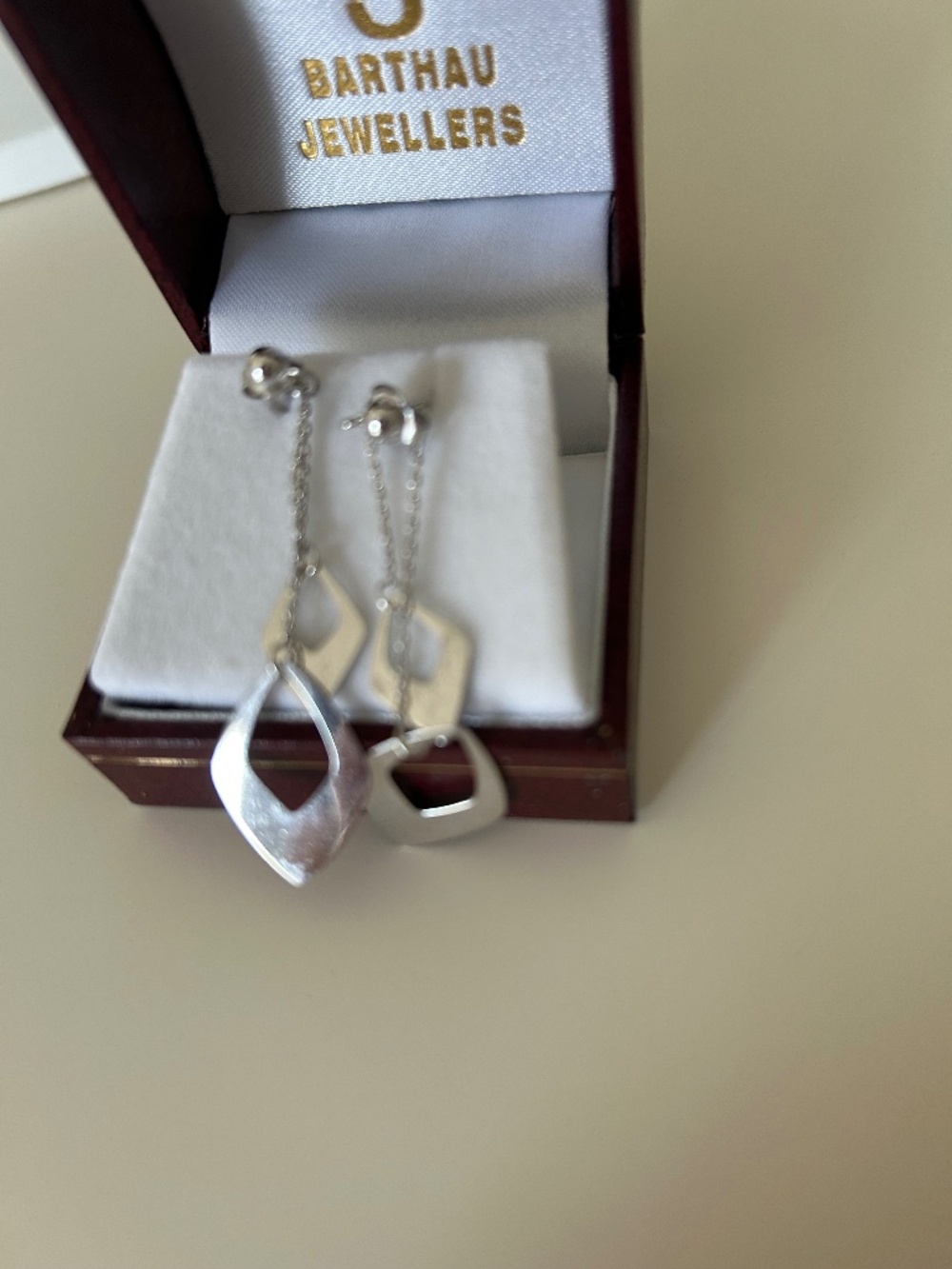 Light weight silver earrings